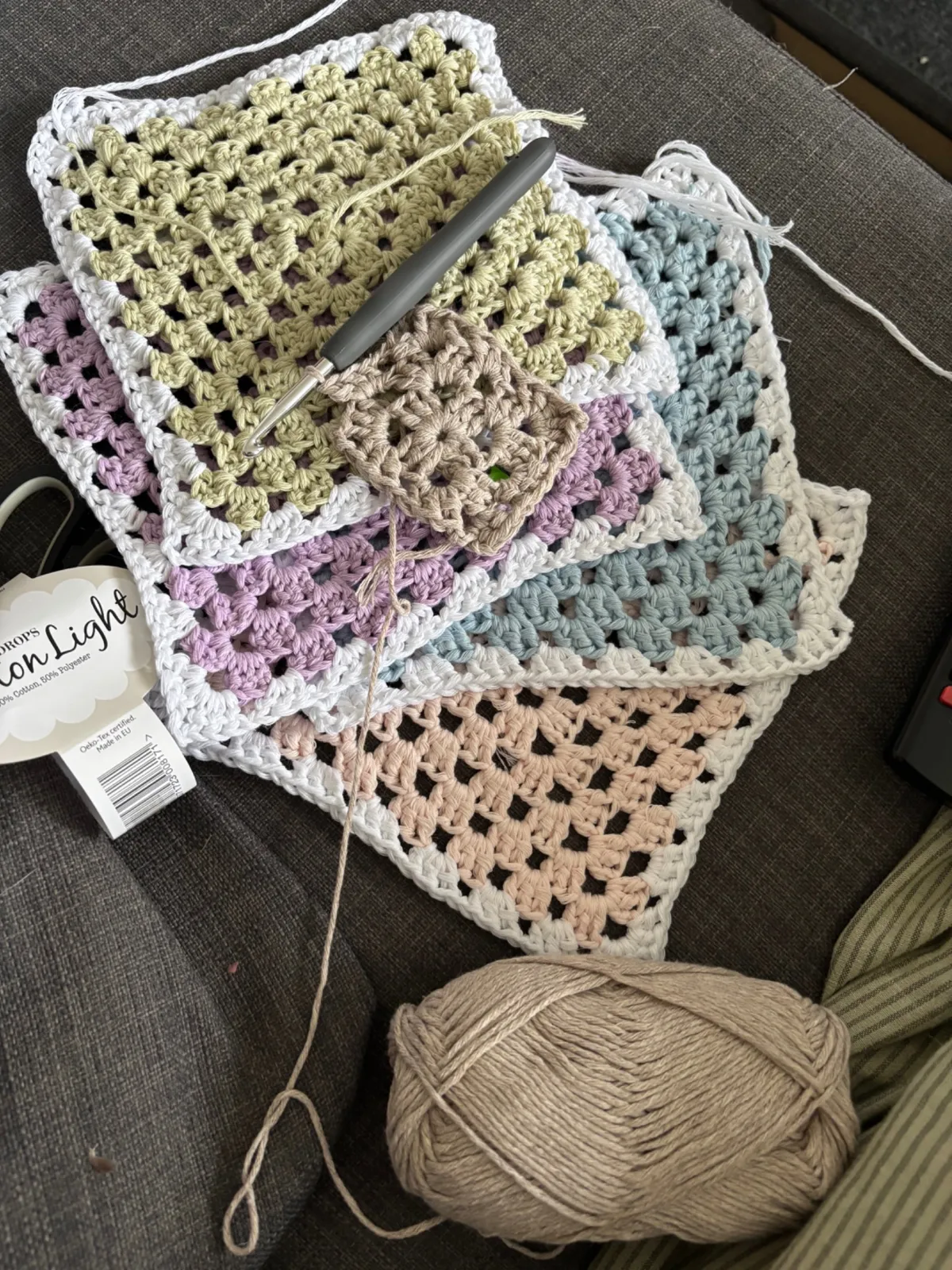 Firkanterne tager form – Arctic Squares Blanket