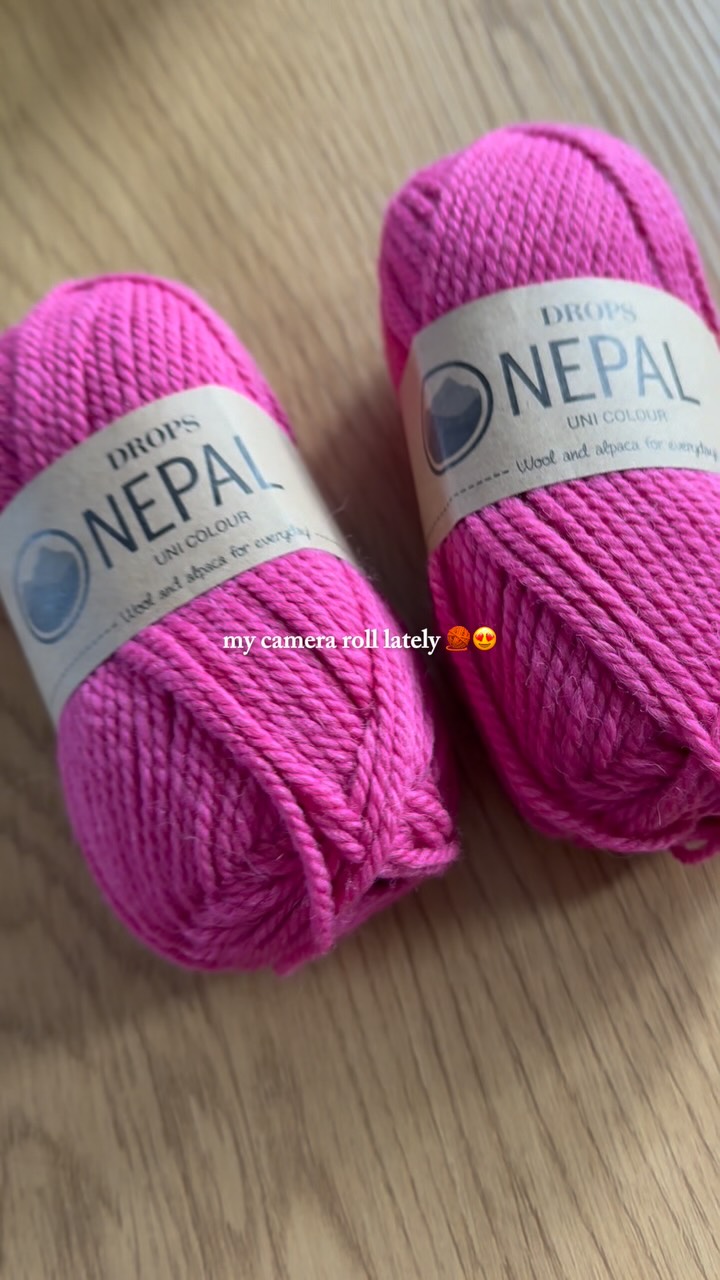 A little peek into my camera roll lately 🧶🩷

Apparently, it’s mostly yarn, knitting a...